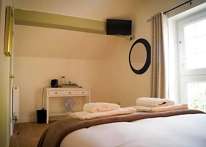 Lemon Tree Rooms - Newly Refurbished Coastal Stay